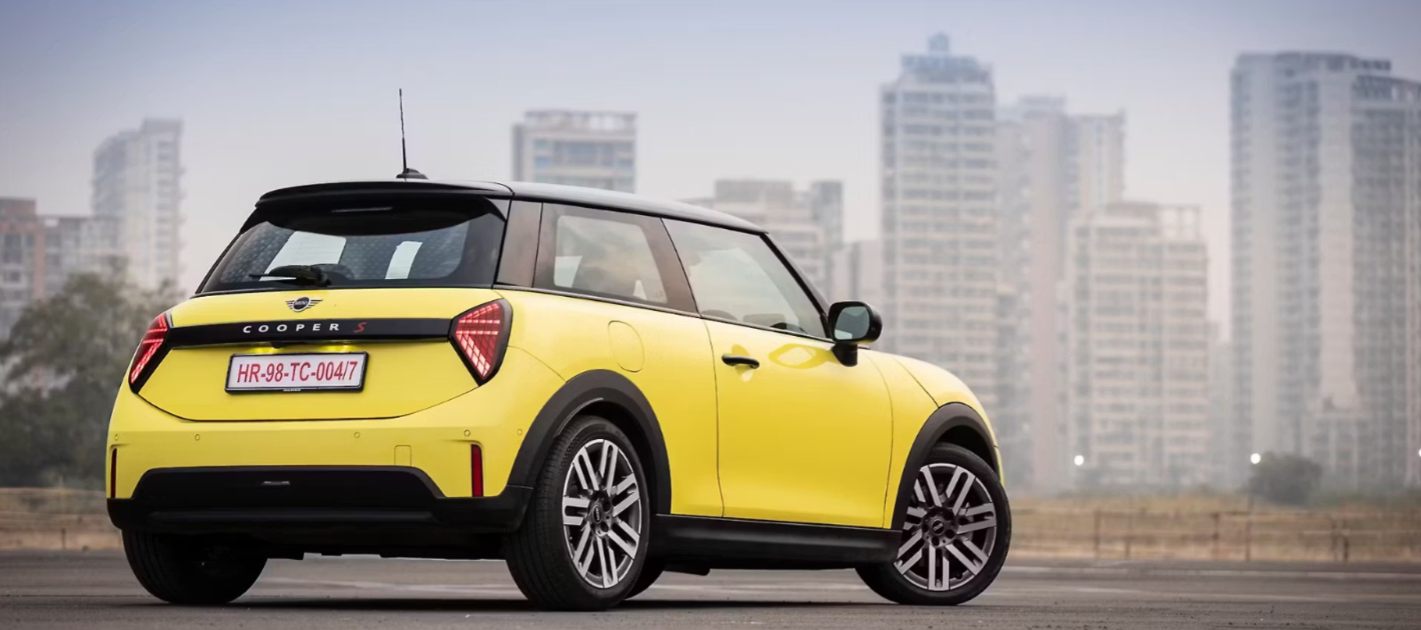 Mini Cooper — Iconic Design with Sporty Performance